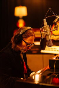 Thom Yorke’s ‘Suspiria’ Session – (Live from Electric Lady Studios)